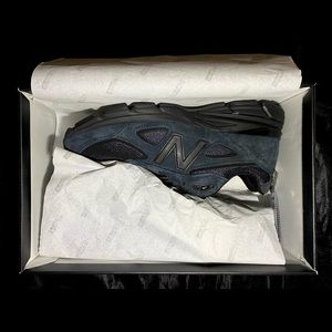 JJJJound x New Balance 990V4